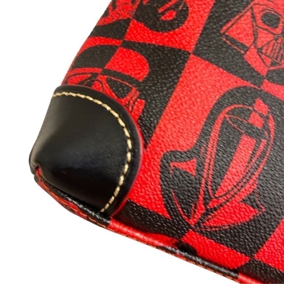 Dooney & bourke Disney "The Dark Side" Star Wars Half Marathon crossbody - Picture 4 of 11